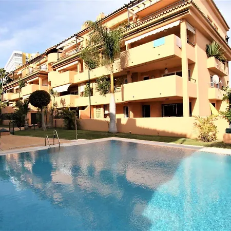 Beachfront La Jacaranda Daire