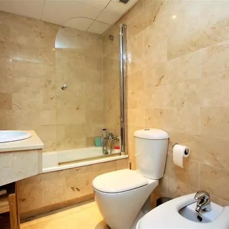 Daire Beachfront La Jacaranda *