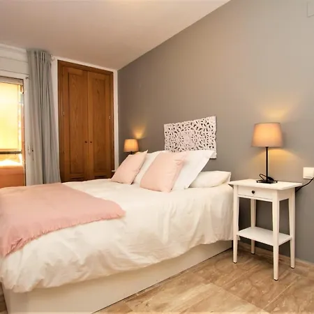 Beachfront La Jacaranda Marbella